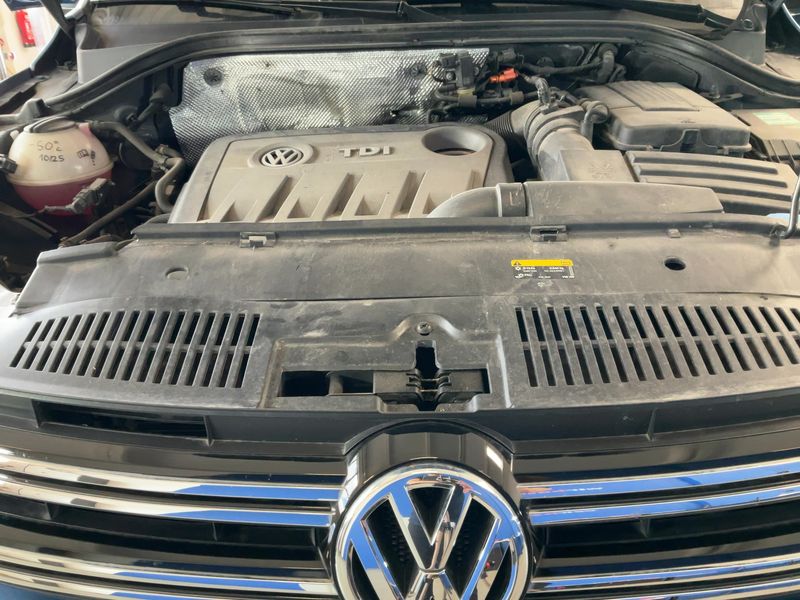 Volkswagen Tiguan 2.0 TDI Sport & Style BlueMotion Tech 2012 – снимка 31