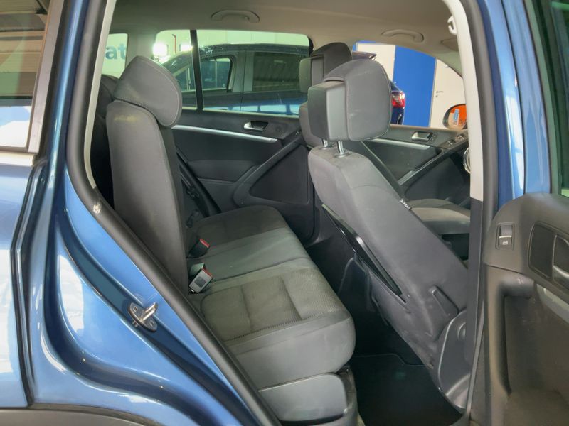 Volkswagen Tiguan 2.0 TDI Sport & Style BlueMotion Tech 2012 – снимка 20