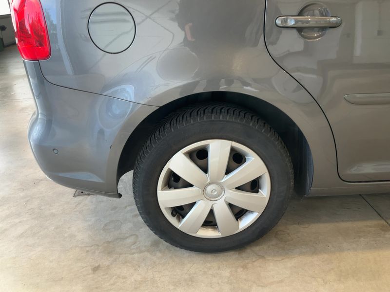 Volkswagen Touran 1.6 TDI Comfortline 2010 – снимка 9