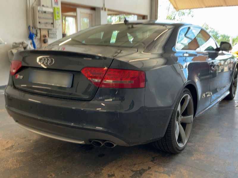 Audi S5 4.2 V8 FSI quattro 2009 – снимка 8
