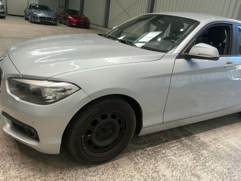 BMW 1er 116d Advantage 2018 – снимка 2