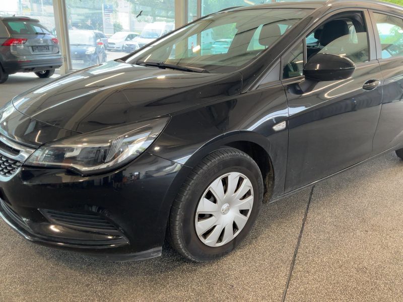 Opel Astra 1.6 CDTI DPF Business 2018 – снимка 2