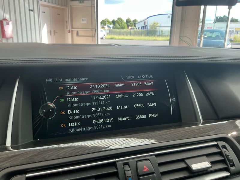 BMW 5er 520d xDrive Luxury 2015 – снимка 23