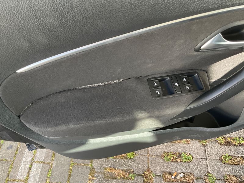 Volkswagen Polo 1.4 TDI Advance BlueMotion Tech 2015 – снимка 32