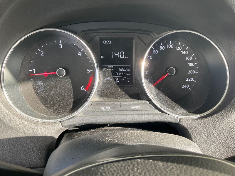 Volkswagen Polo 1.4 TDI Advance BlueMotion Tech 2015 – снимка 18