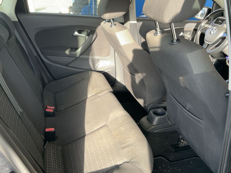 Volkswagen Polo 1.4 TDI Advance BlueMotion Tech 2015 – снимка 19