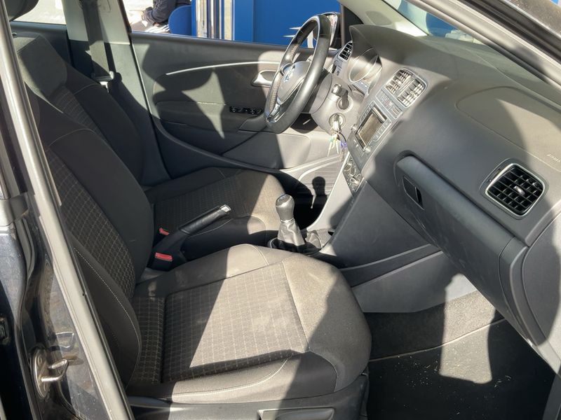 Volkswagen Polo 1.4 TDI Advance BlueMotion Tech 2015 – снимка 16