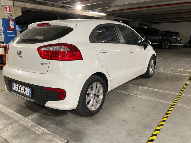 Kia Rio 1.2 Active 2016 – снимка 2
