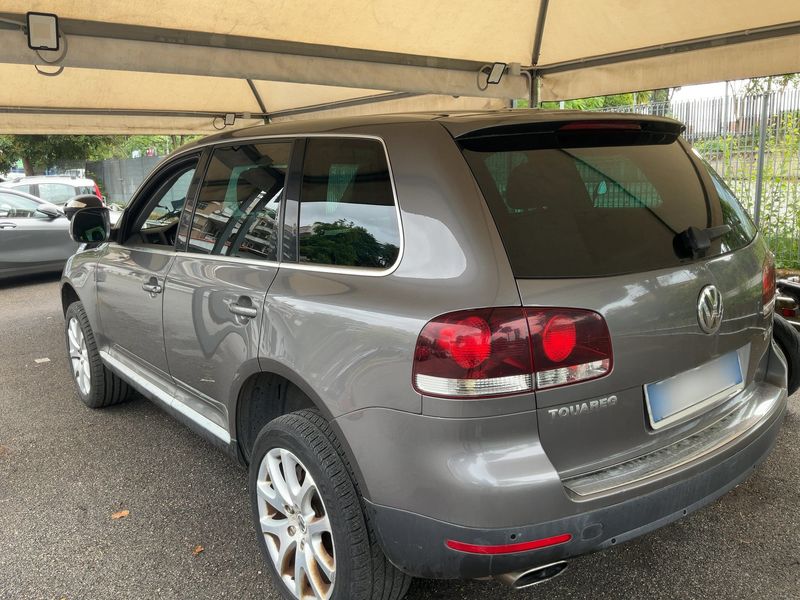 Volkswagen Touareg 3.0 V6 TDI Executive 2008 – снимка 6