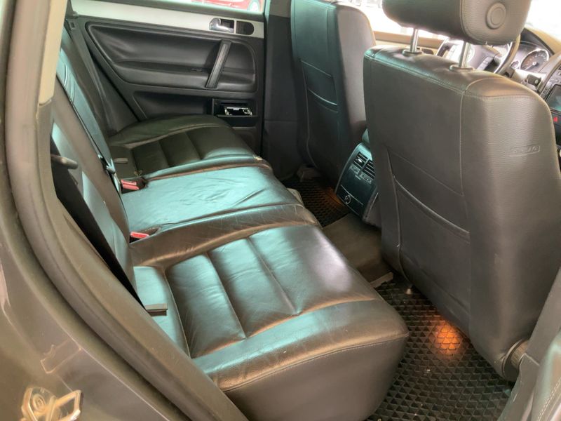 Volkswagen Touareg 3.0 V6 TDI Executive 2008 – снимка 19
