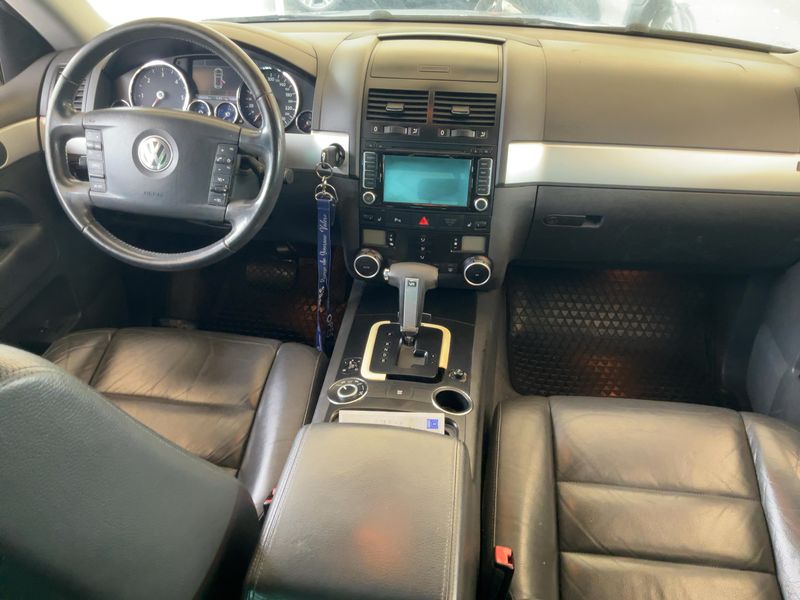 Volkswagen Touareg 3.0 V6 TDI Executive 2008 – снимка 17