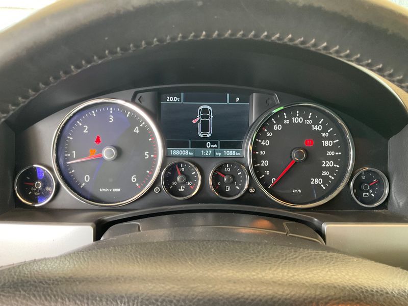 Volkswagen Touareg 3.0 V6 TDI Executive 2008 – снимка 18