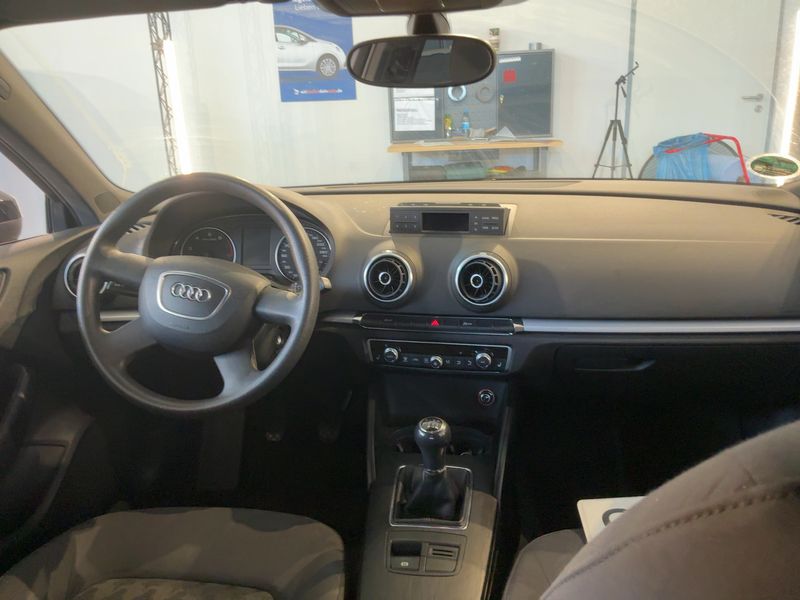 Audi A3 Sportback 1.2 TFSI Attraction 2014 – снимка 17