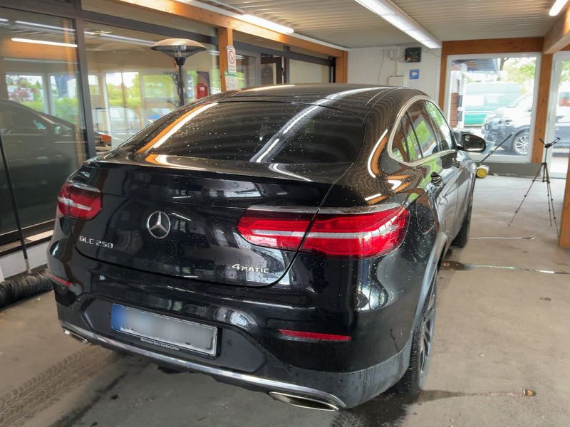 Mercedes-Benz GLC-Klasse GLC 250 4Matic AMG Line 2019 – снимка 8
