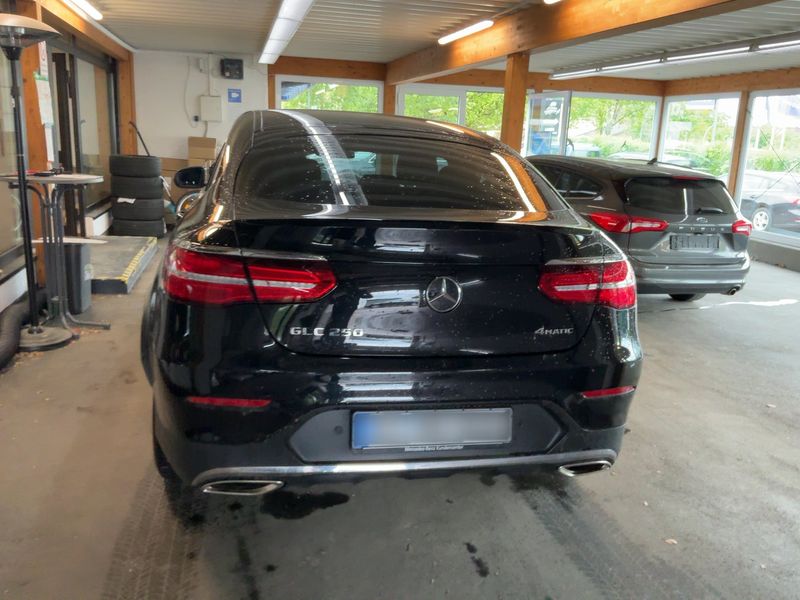 Mercedes-Benz GLC-Klasse GLC 250 4Matic AMG Line 2019 – снимка 7