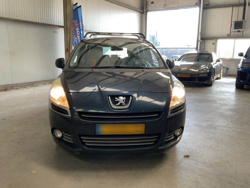 Peugeot 5008 1.6 THP Allure 2013 – снимка 9