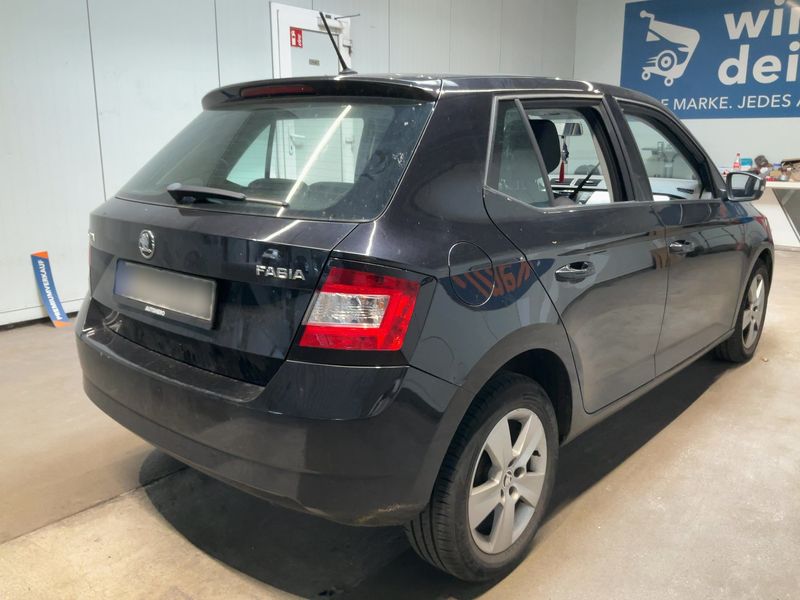 Skoda Fabia 1.0 MPI Ambition 2016 – снимка 8