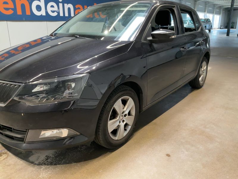 Skoda Fabia 1.0 MPI Ambition 2016 – снимка 2