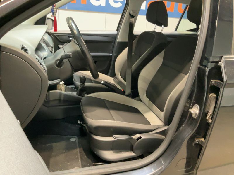 Skoda Fabia 1.0 MPI Ambition 2016 – снимка 16