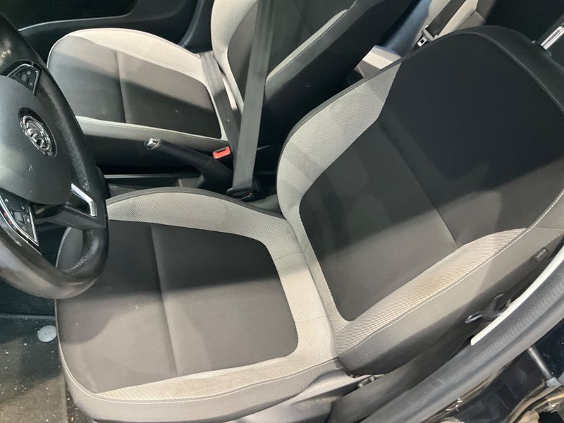 Skoda Fabia 1.0 MPI Ambition 2016 – снимка 28