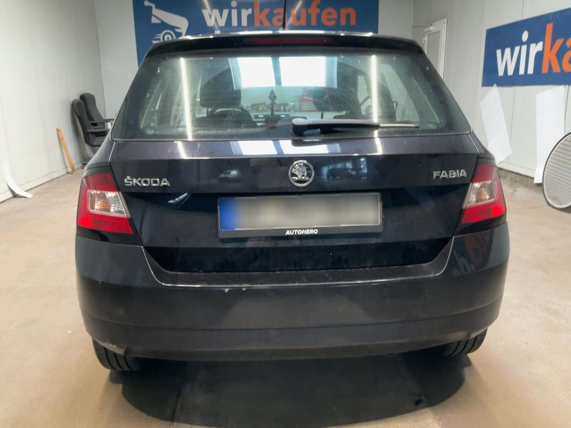 Skoda Fabia 1.0 MPI Ambition 2016 – снимка 7