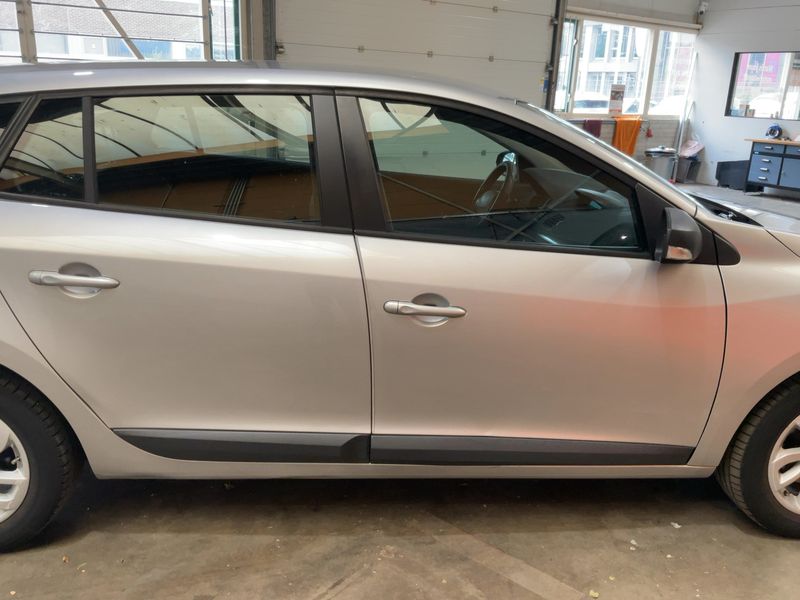Renault Megane 1.2 Life 2014 – снимка 10