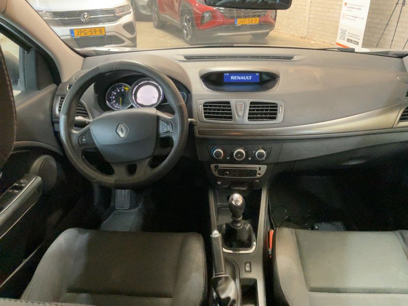 Renault Megane 1.2 Life 2014 – снимка 17