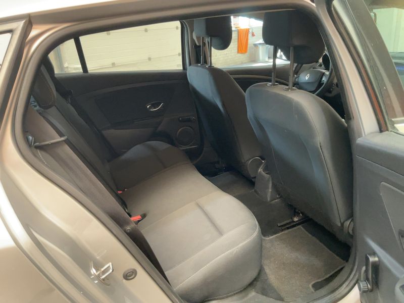 Renault Megane 1.2 Life 2014 – снимка 19