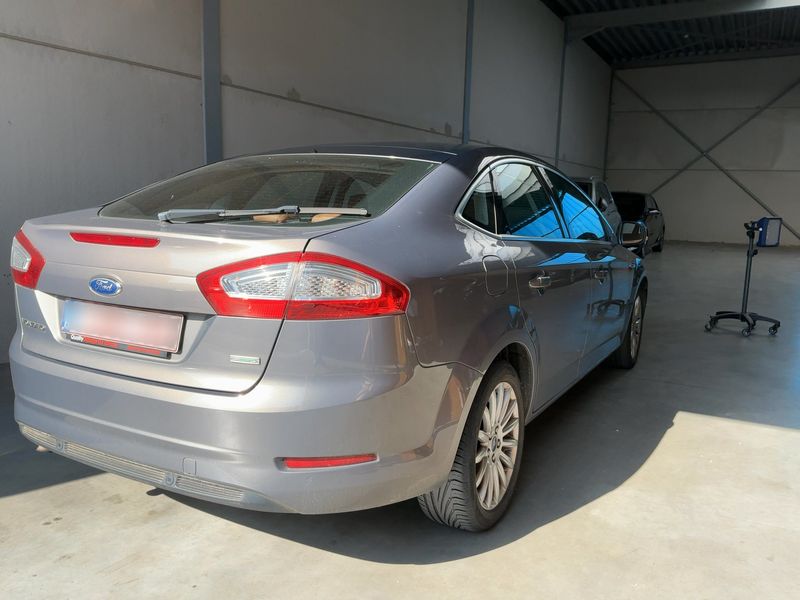 Ford Mondeo 1.6 EcoBoost Business Edition 2013 – снимка 8
