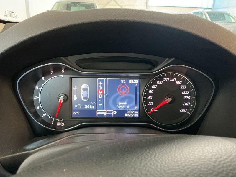 Ford Mondeo 1.6 EcoBoost Business Edition 2013 – снимка 18