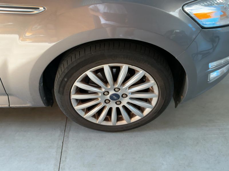 Ford Mondeo 1.6 EcoBoost Business Edition 2013 – снимка 11