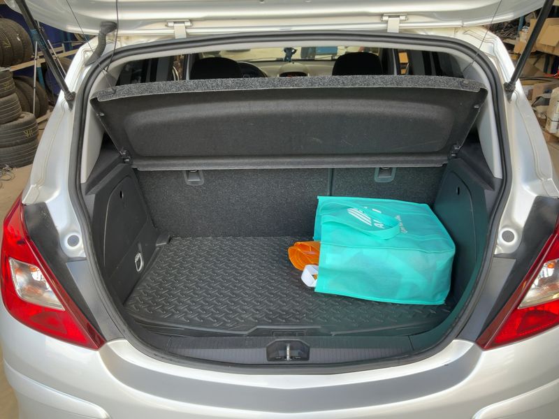 Opel Corsa 1.4 Active 2013 – снимка 15