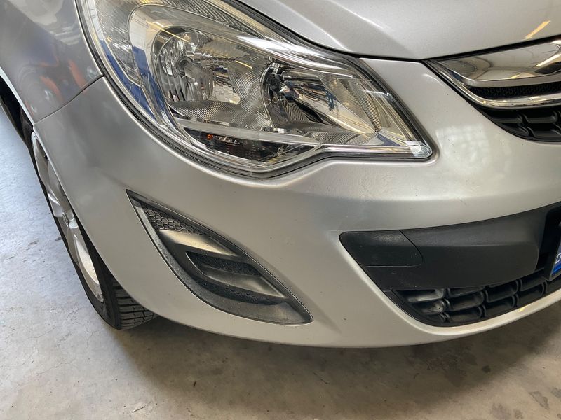 Opel Corsa 1.4 Active 2013 – снимка 36