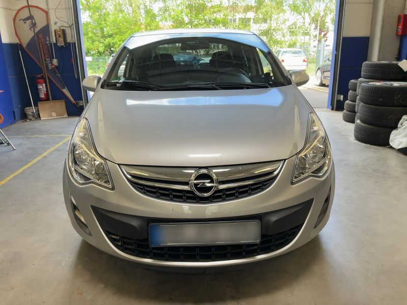Opel Corsa 1.4 Active 2013 – снимка 14