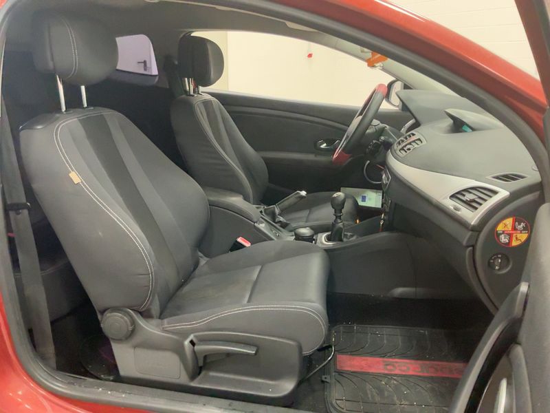 Renault Megane 2.0 TCe Dynamique 2010 – снимка 16