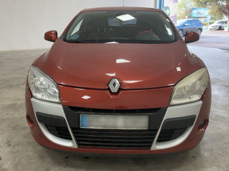 Renault Megane 2.0 TCe Dynamique 2010 – снимка 14