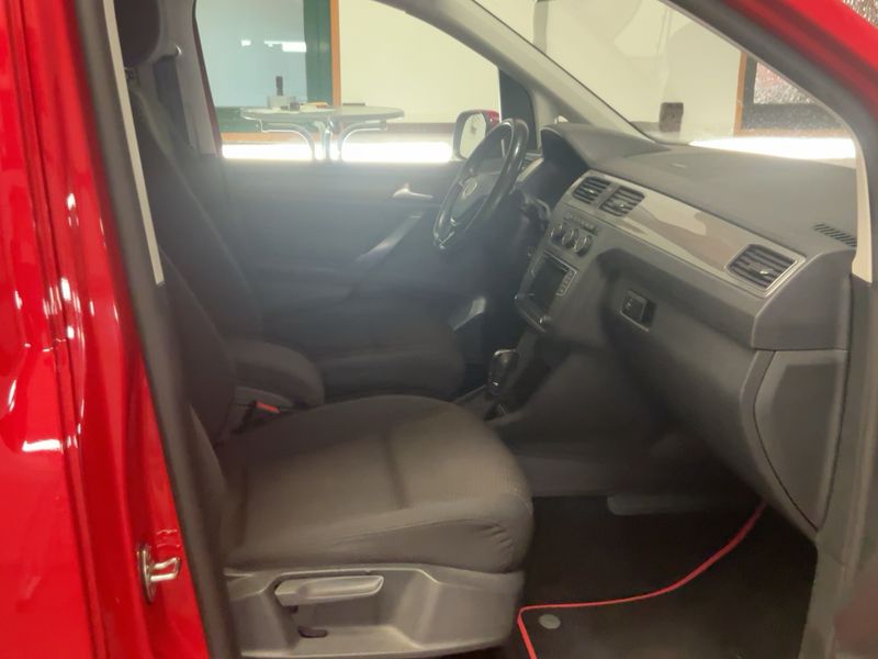 Volkswagen Caddy 1.4 TSI Comfortline BlueMotion Tech 2017 – снимка 17