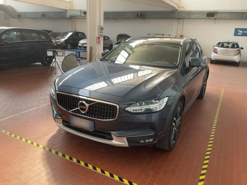 Volvo V90 Cross Country 2.0 D5 Pro AWD 2019 – снимка 1