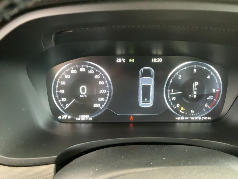 Volvo V90 Cross Country 2.0 D5 Pro AWD 2019 – снимка 18