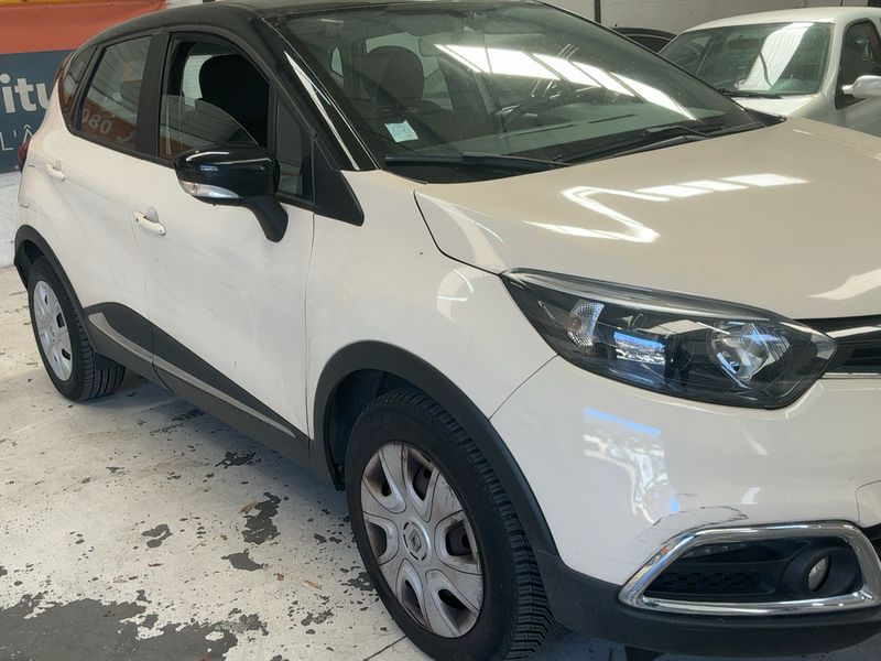 Renault Captur 1.5 dCi Business 2016 – снимка 12