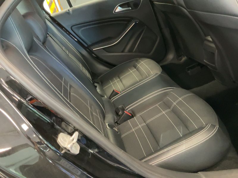 Mercedes-Benz A-Klasse A 200 CDI Urban 2015 – снимка 19