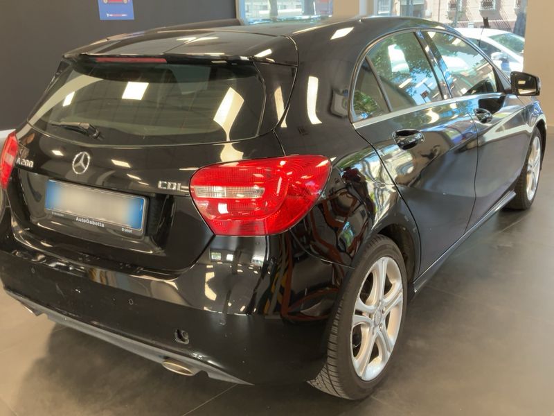 Mercedes-Benz A-Klasse A 200 CDI Urban 2015 – снимка 8