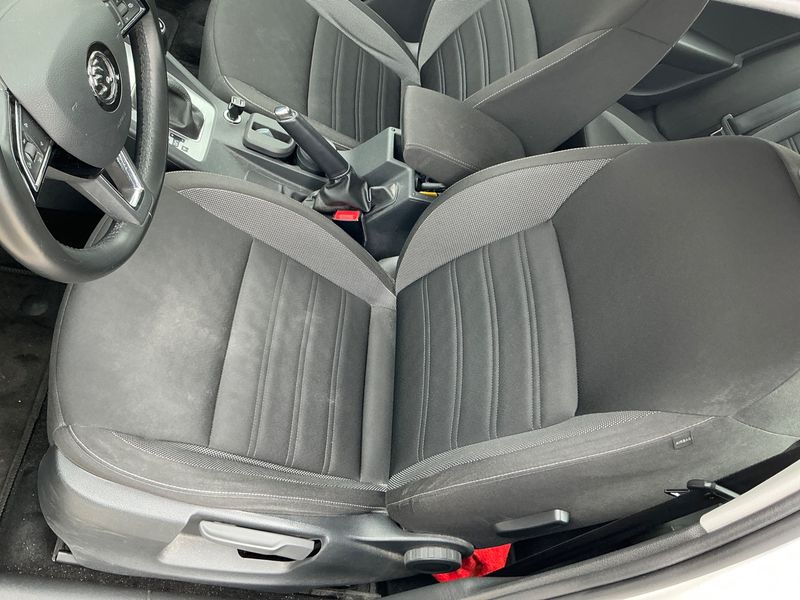 Skoda Octavia 1.6 TDI Ambition 2019 – снимка 33