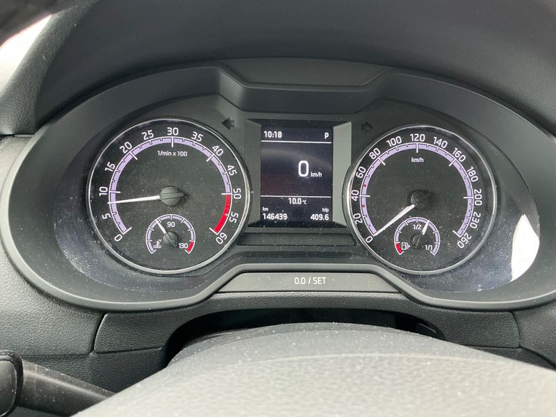 Skoda Octavia 1.6 TDI Ambition 2019 – снимка 18