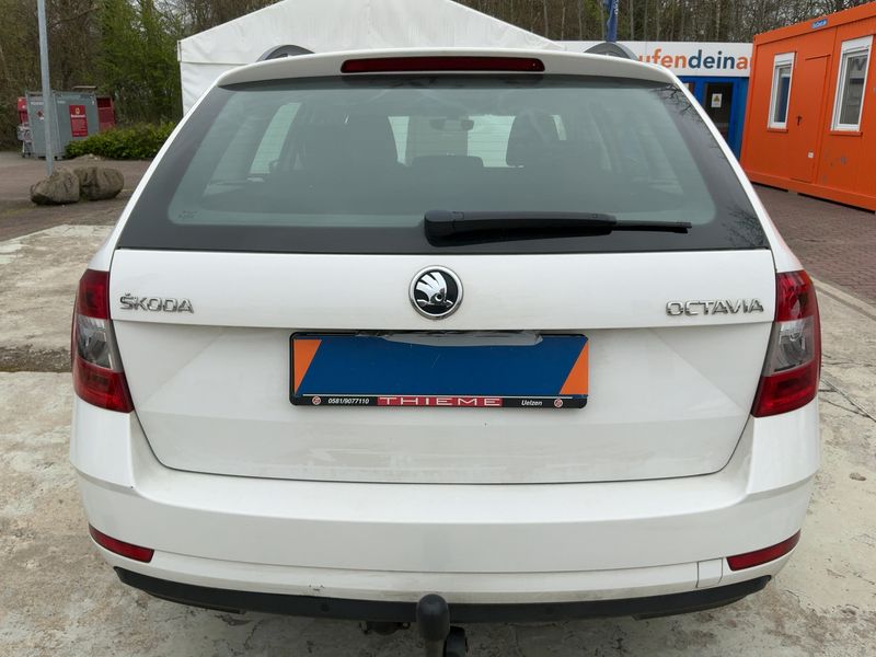 Skoda Octavia 1.6 TDI Ambition 2019 – снимка 7