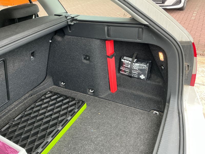 Skoda Octavia 1.6 TDI Ambition 2019 – снимка 25