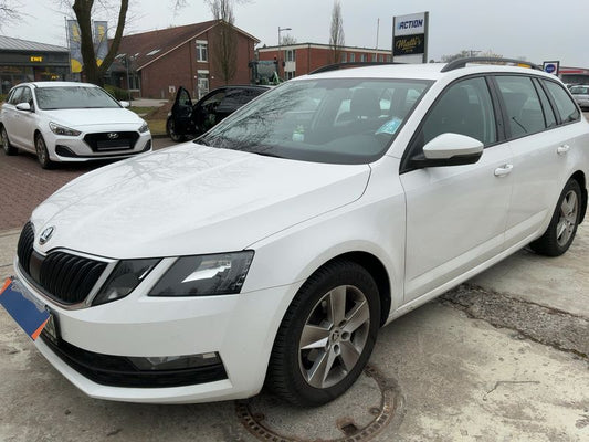 Skoda Octavia 1.6 TDI Ambition 2019 – снимка 1