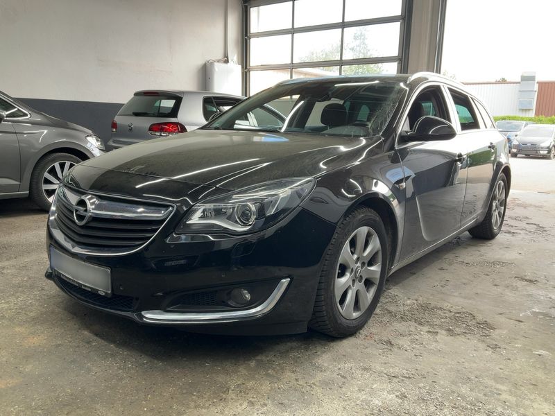Opel Insignia Sports Tourer 2.0 CDTI Innovation 2017 – снимка 1