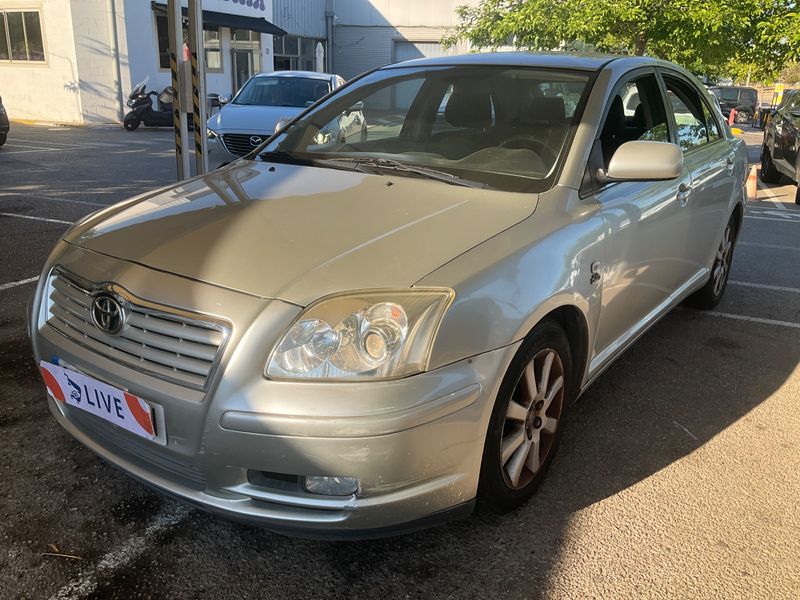 Toyota Avensis 2.0 D-4D 2003 – снимка 1