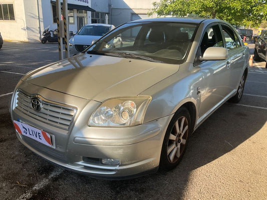 Toyota Avensis 2.0 D-4D 2003 – снимка 1